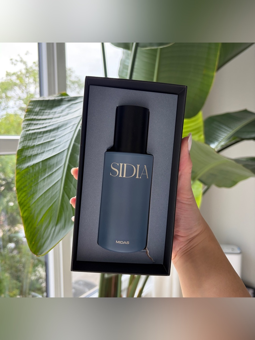 EUC SIDIA MIDAS THE BODY MIST 3.4 fl oz Woody-Floral Hydrating Fig Leaves Suede